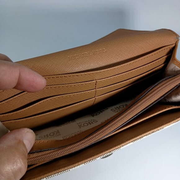 Michael Kors Callie Carryall Monogram Coated Canvas Clutch / Wallet - Picture 14 of 16